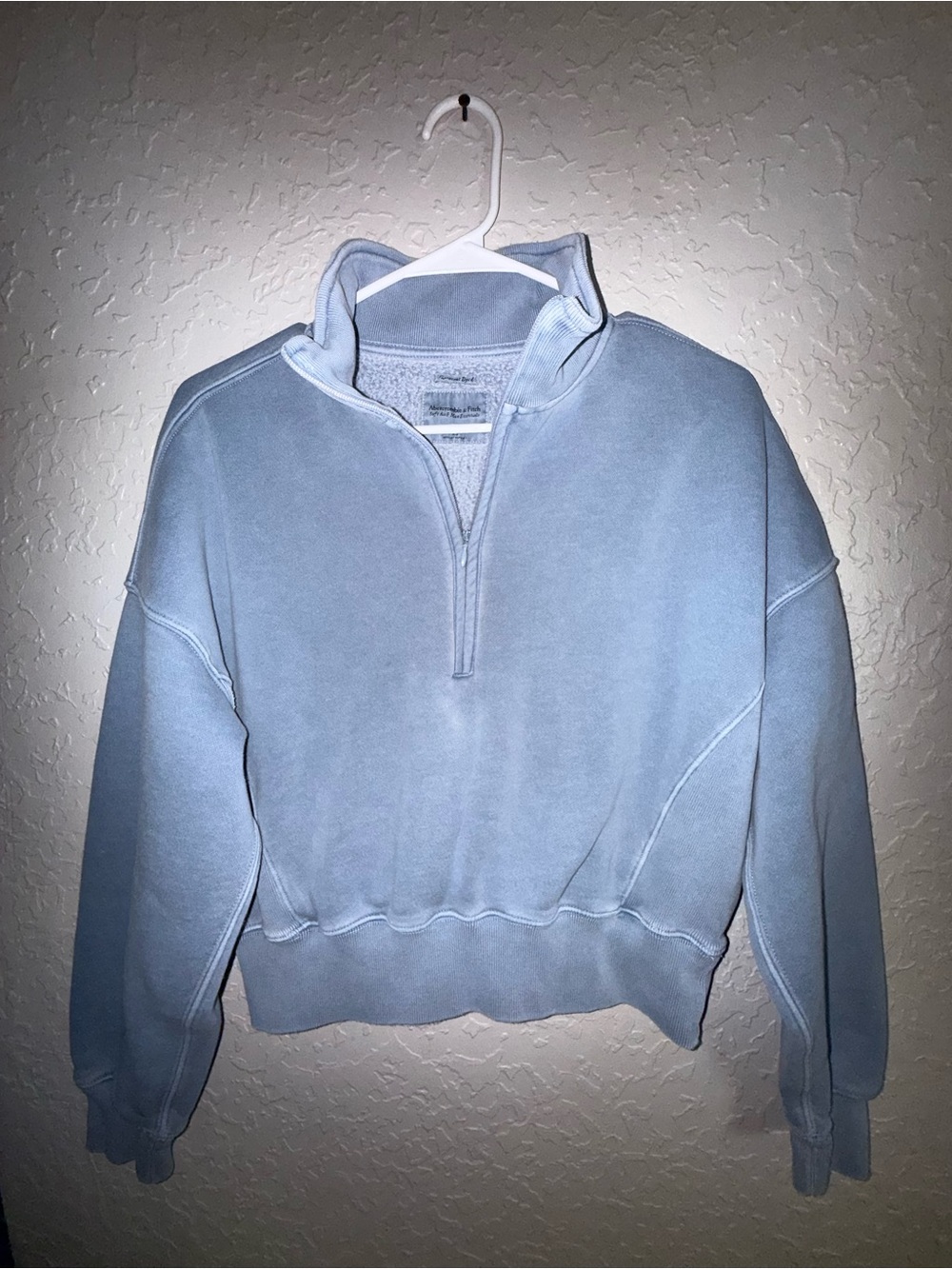 XS Abercrombie & Fitch Garment Dyed Quarter-Zip Sweatshirt